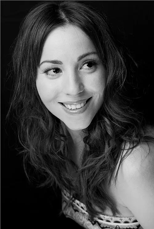 Julie Zahra