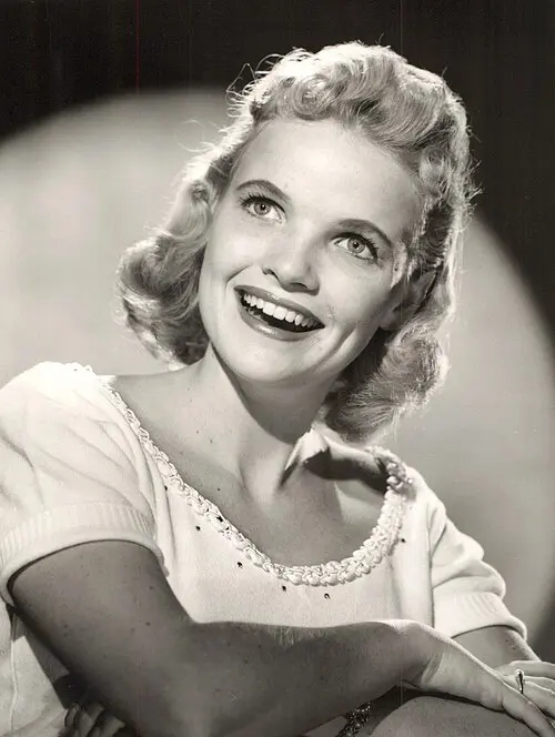 Maureen Arthur