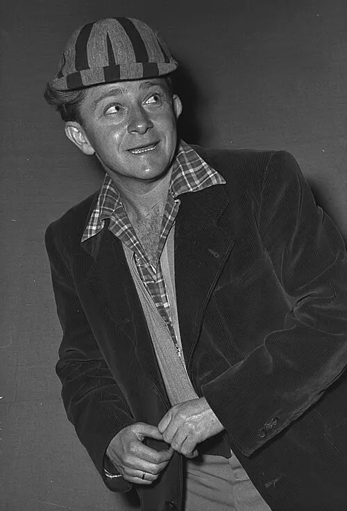 Shmuel Segal