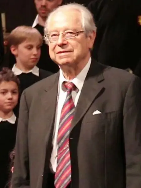 Gerhard Schmidt‐Gaden