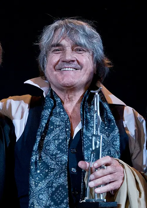 Lito Cruz