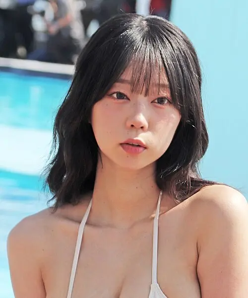 青山ひかる