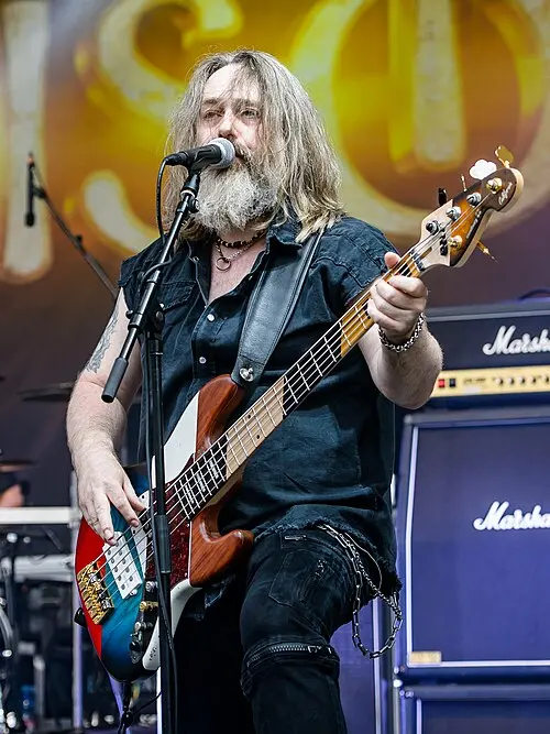 Dennis Ward