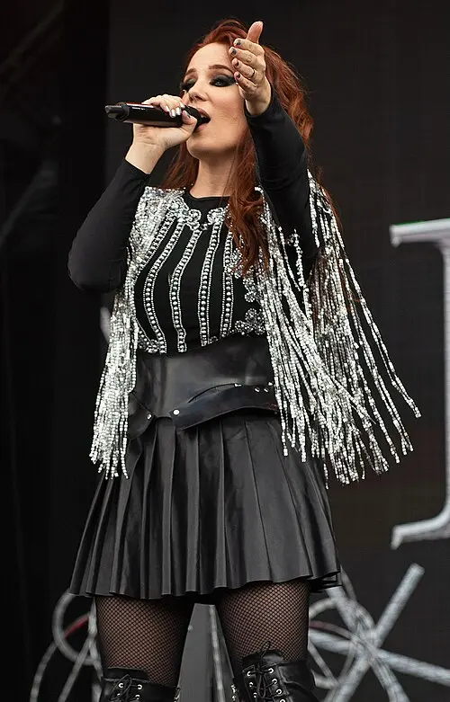 Simone Simons