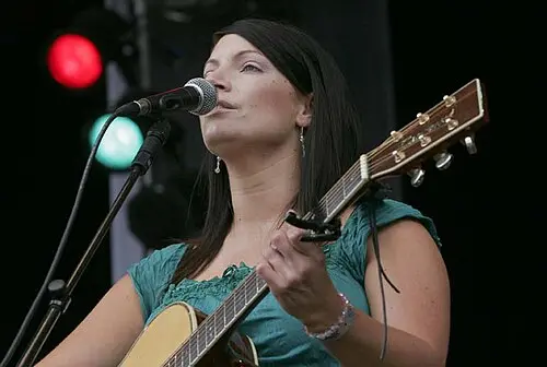 Edwina Hayes