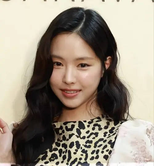 손나은