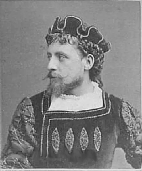 Victor Capoul