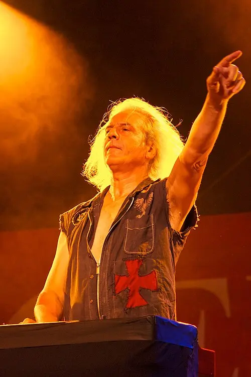 Phil Lanzon
