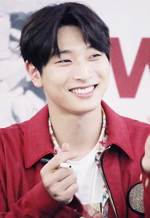 정진운