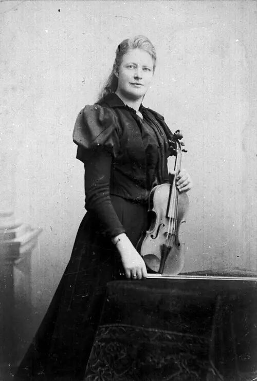 Amanda Maier