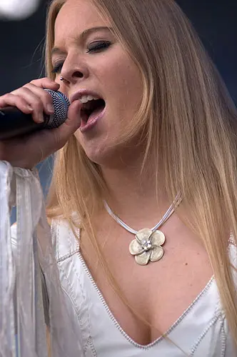 Carmen Elise Espenæs
