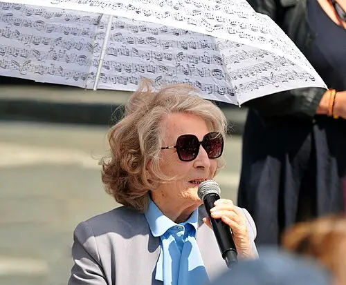 Irena Santor