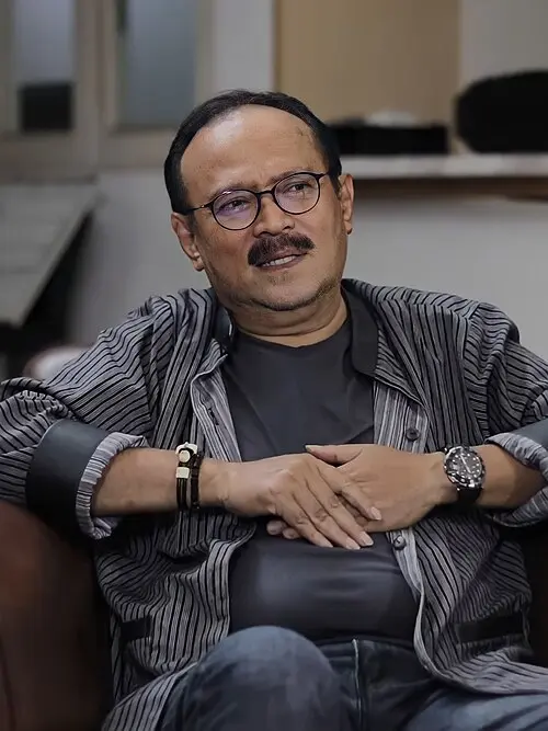 Erros Djarot