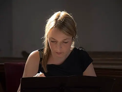 Mónika Tóth