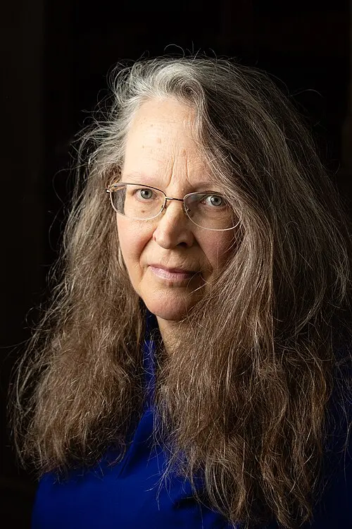 Caroline Fraser