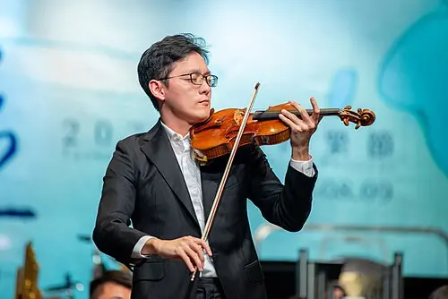 Yu-Chien Tseng