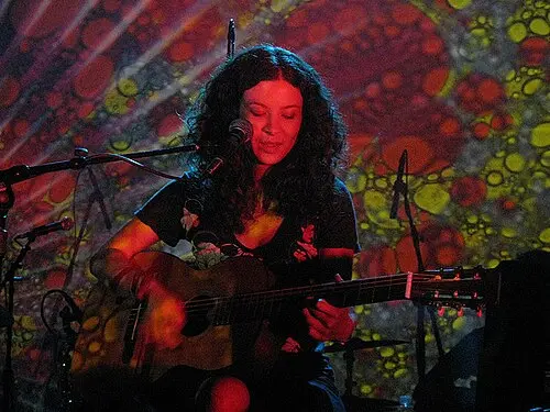 Mia Doi Todd
