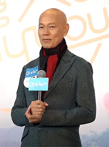 羅家英