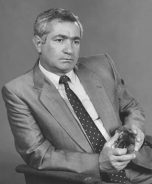 Vahid Əziz
