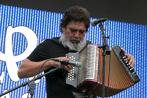 Celso Piña