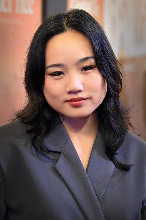 Helen J Shen
