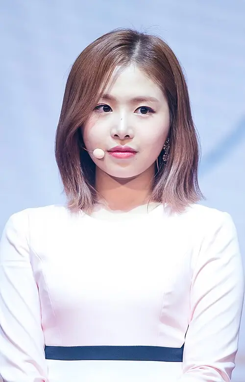 김채원