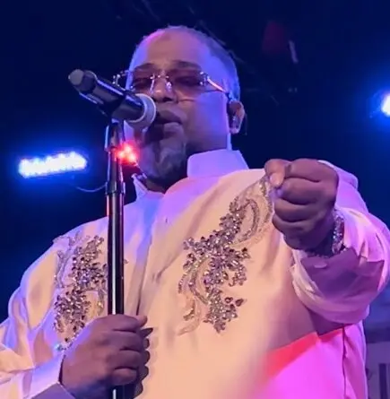 Dave Hollister
