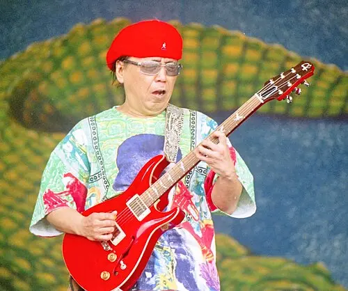 山岸潤史