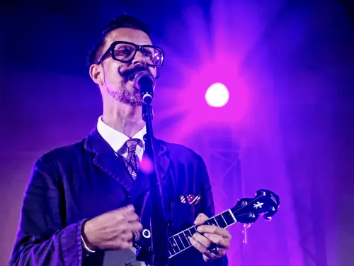 Mr.B The Gentleman Rhymer