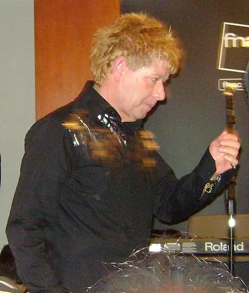 Roberto Leal