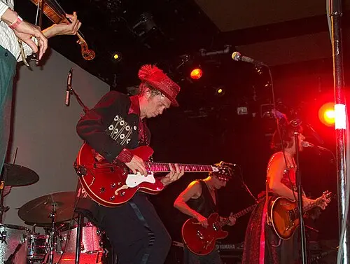 Squirrel Nut Zippers