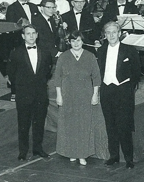 Eva Knardahl