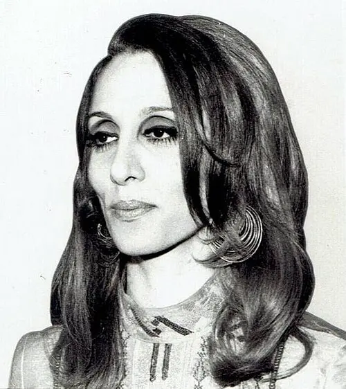 فيروز