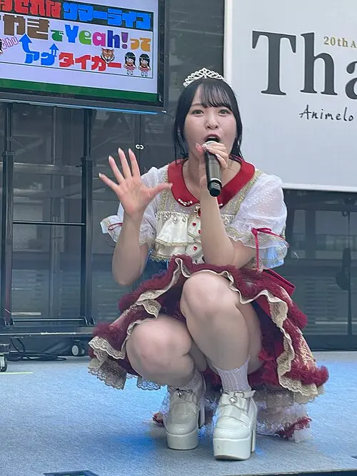 上月せれな