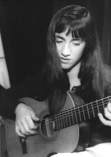 Alisha Sufit