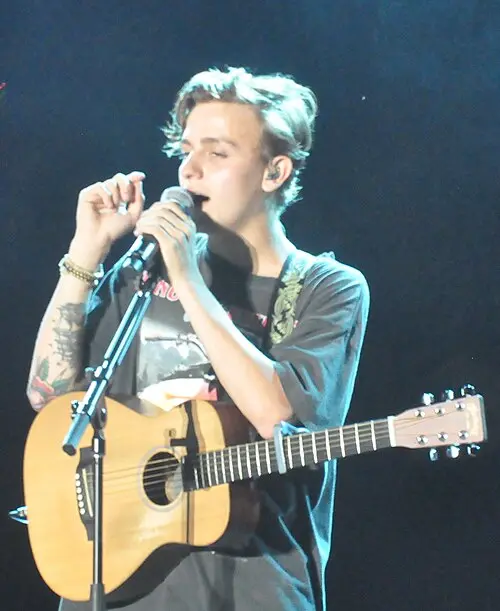 Scott Helman