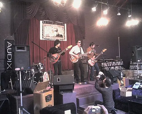 The Lovetones