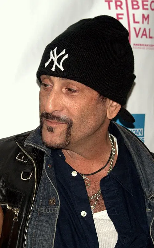 Handsome Dick Manitoba