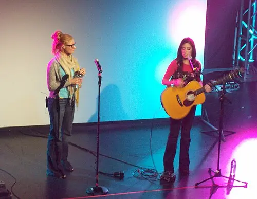 Tal & Acacia