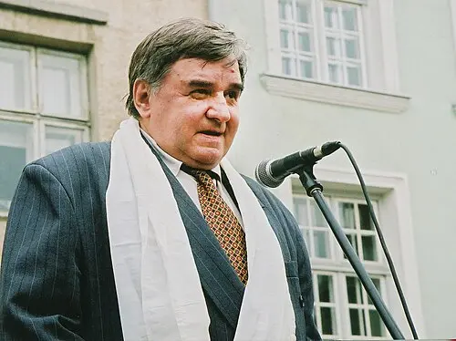 Linnart Mäll