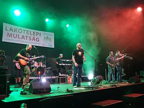 Ladánybene 27