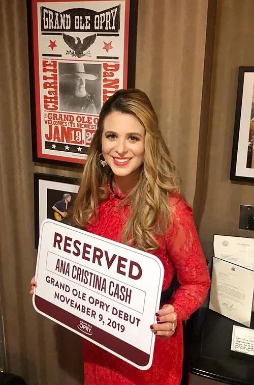 Ana Cristina Cash