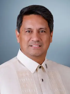 Richard Gomez