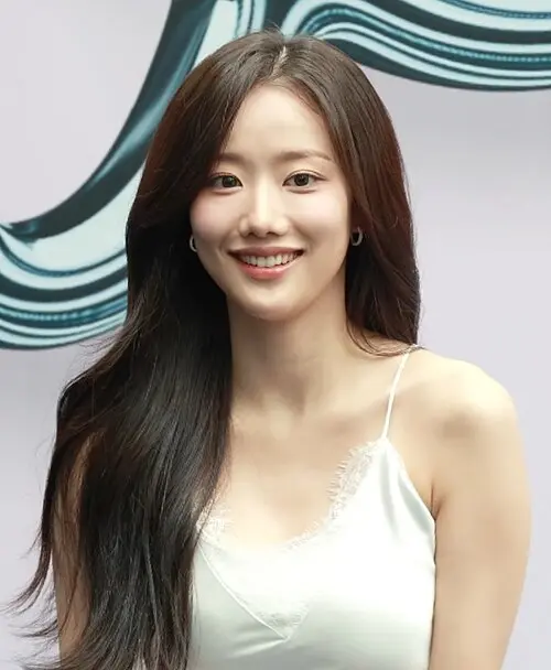 이나은