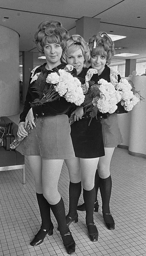 The Paper Dolls
