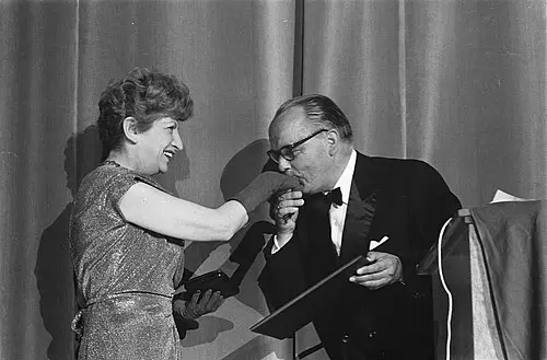 Marianne Oswald