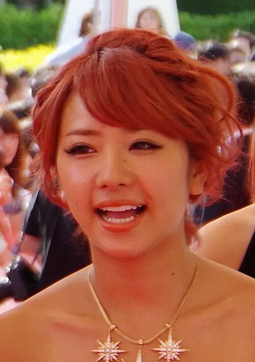 高本彩