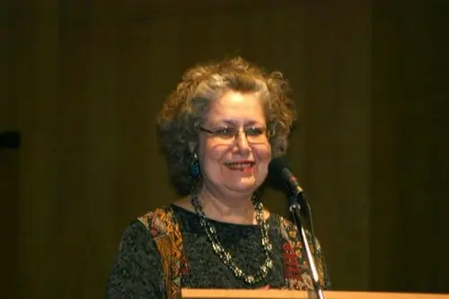 Mira Zakai