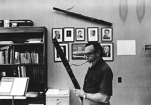Leonard Sharrow