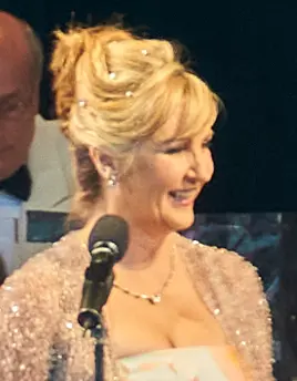 Lesley Garrett